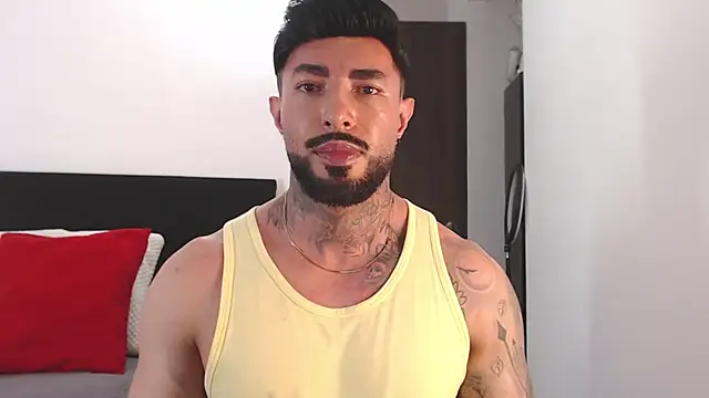 andrea_de_lucaa webcam