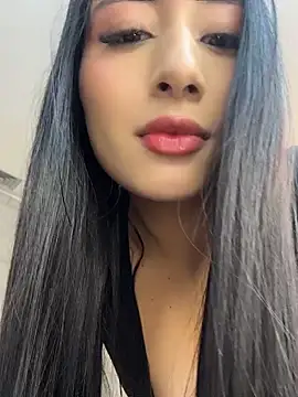 IvonneOwen webcam