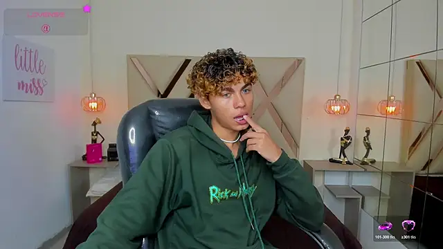 Anyelo_Twink webcam