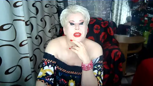 SWEET--Nika webcam