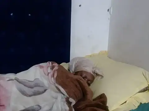 INNOCENTSLUT25 webcam