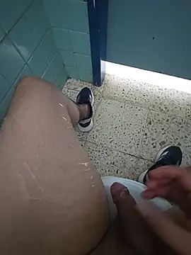 renatox69 (Ask my age) - Finger ass