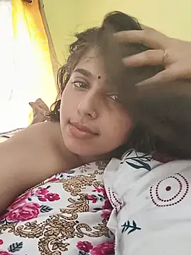 Cute-Simmi69 live Stripchat room