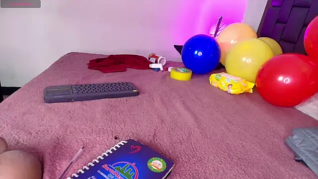 EllenaBoobs_ webcam