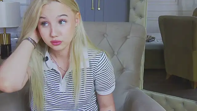 Sky_Cutie webcam