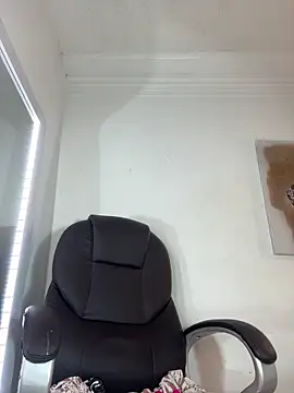 Adeline_1 webcam