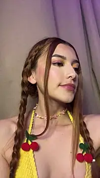 HoneyWeebsss webcam