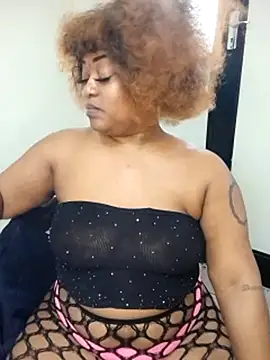 ShavePussyFatAssxx webcam
