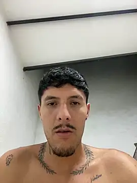 ALEXXXTREM69 webcam