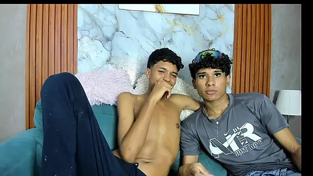 BOUL_GUYS webcam
