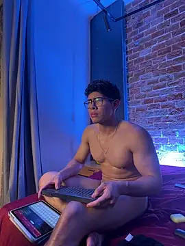 GrayAndrews live Stripchat room