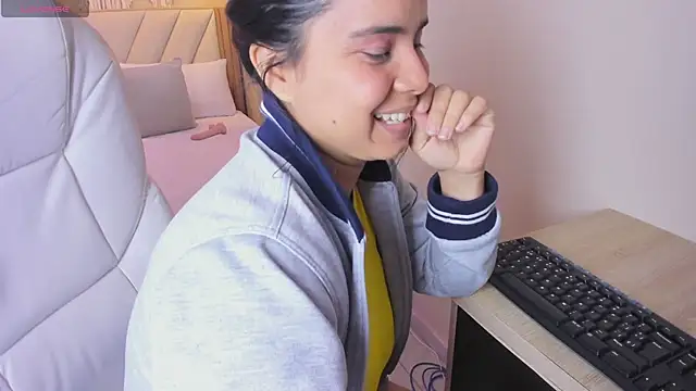 KataleyaSwet webcam