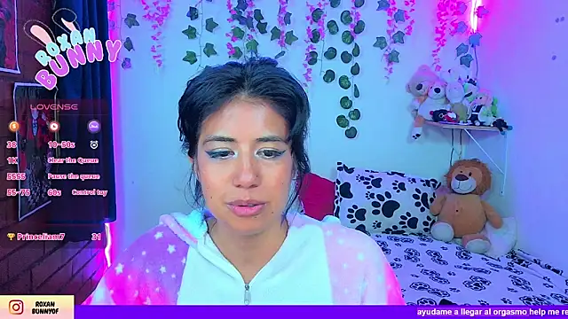 Roxanbunny1 webcam