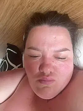 SunnyLeila2101 webcam