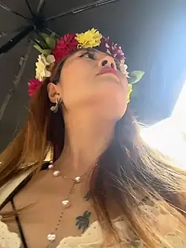okgirl_23 (F milf) - 户外全身真空一小时