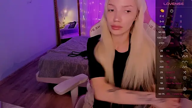 AnyaTaylor_ webcam