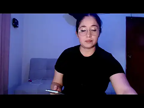 Elina_Rose888 webcam