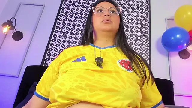 Amber_gold_ webcam