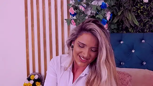 Watch CherryMuse_ live on EroticFlix - High definition streams