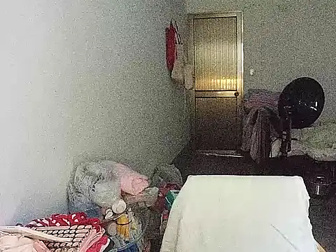 RebelAura live sex cam