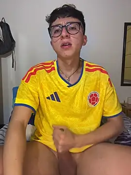 CamiRojas_boy webcam