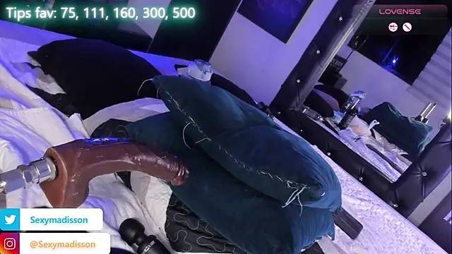MADISSONLOVE_ webcam