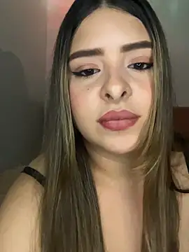 Nahomy_cm webcam