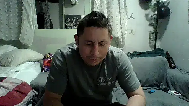 B3toBaby live cam on StripChat
