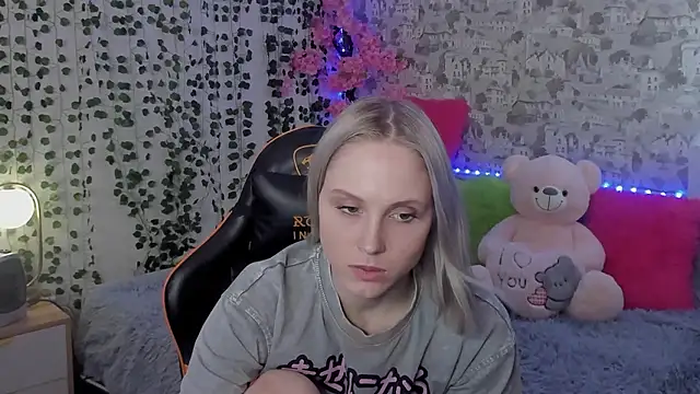 Gina_Gina_love webcam