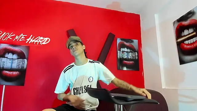 TWINKS_BOYSX live cam on StripChat