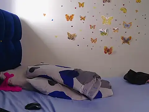 PinkCoochie02 webcam