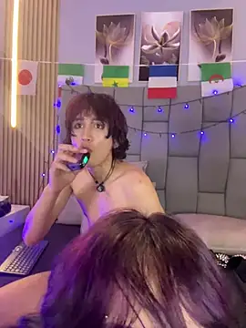 Mika_love_milo webcam