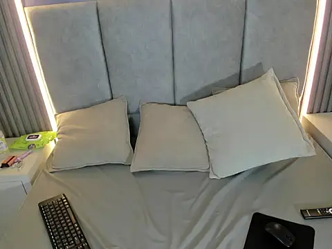 LunaAura webcam