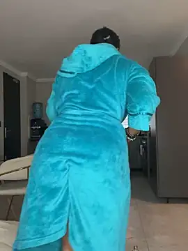 CurvyDesire1 webcam