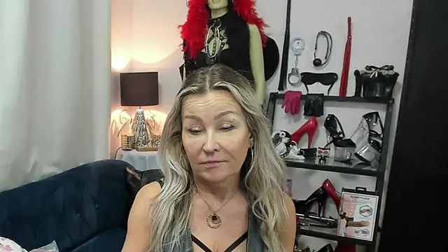 crystaLUX webcam