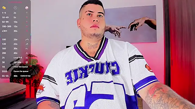 Thomas_chubbyxhot live cam on StripChat