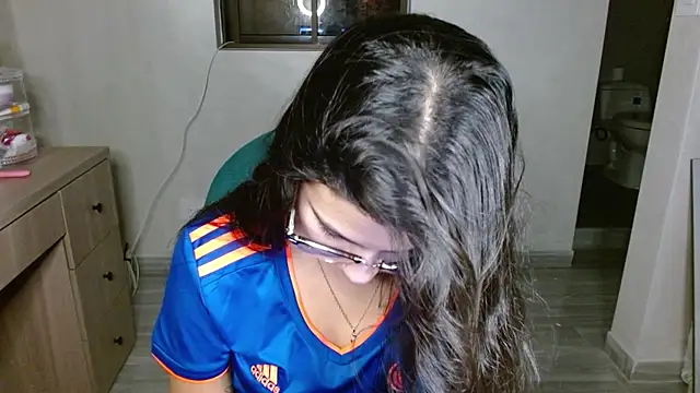 Watch mia__lopez_ live on EroticFlix - High definition streams