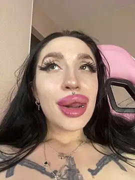 Molly__Moon webcam