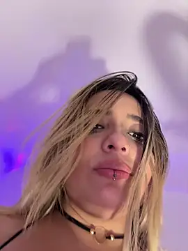 _Ninasanz webcam