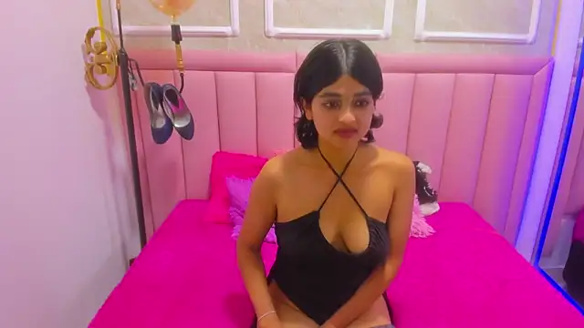 velvet_girll live cam on StripChat