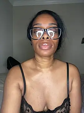 CaliBabiethe1 webcam
