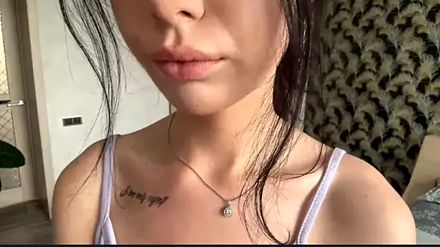LivianDivorce webcam