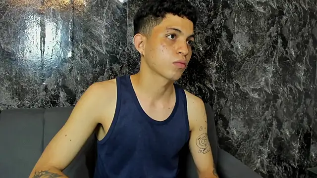 cameron_lux77 webcam