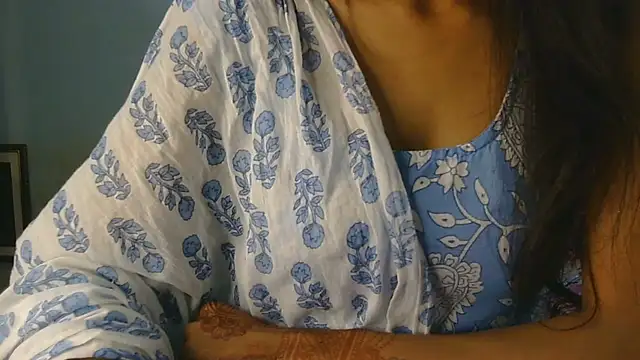 Aarti_misty71 webcam