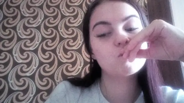 KikiAmino webcam