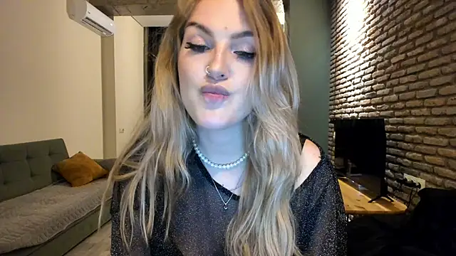 fifteenpoem webcam