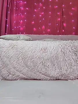 Watch Love_Lysa_ live on EroticFlix - High definition streams