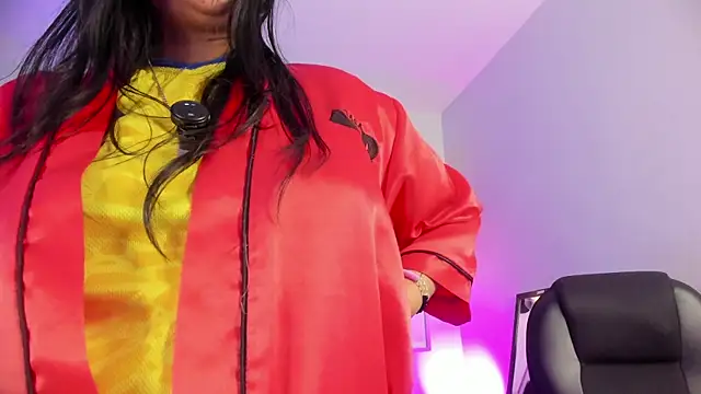Amber_gold_ webcam