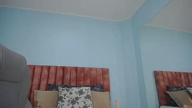 nana_levy webcam