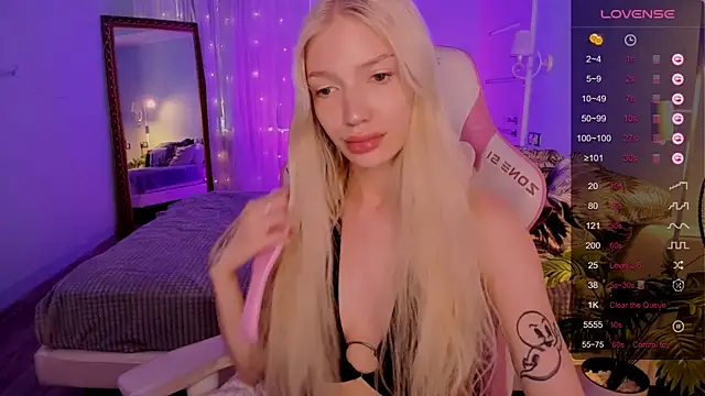 Watch AnyaTaylor_ live on EroticFlix - High definition streams